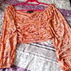 Floral sheer sleeve crop top